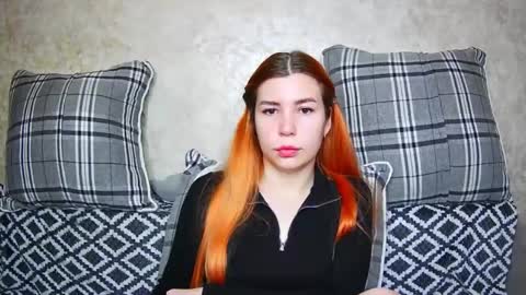 EllaNuar online show from 09.16.25