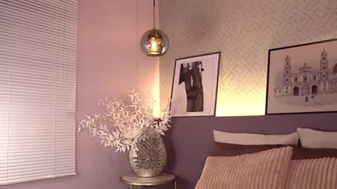 Snapshot of ellediane chatting on 01.13.25 Elle Diane online show from 01.13.25