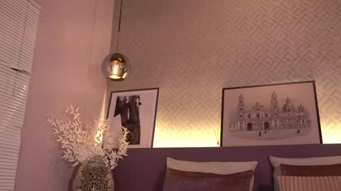 Snapshot of ellediane chatting on 01.26.25 Elle Diane online show from 01.26.25