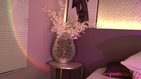 Snapshot of ellediane chatting on 03.10.25 Elle Diane online show from 03.10.25