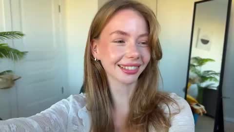 Snapshot of elli_harmon chatting on 09.26.25 Ellie  --- Ill see you either on Friday or Saturday and definitely on Sunday  online show from 09.26.25