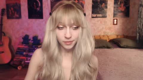 Snapshot of ellie_friendly chatting on 02.06.25 ellie_friendly online show from 02.06.25