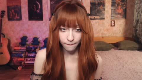 Snapshot of ellie_friendly chatting on 09.20.25 ellie_friendly online show from 09.20.25