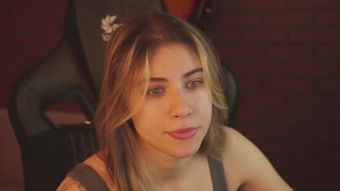 elliecutes online show from 02.04.25