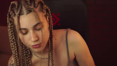 elliecutes online show from 02.10.25