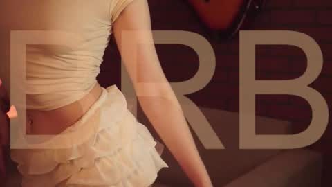 elliecutes online show from 10.07.25