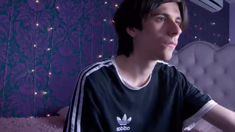 ellis_rin online show from 10.19.25