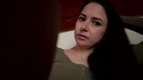 ellyadavis online show from 11.30.25