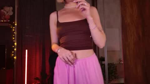 ELLY online show from 10.20.25