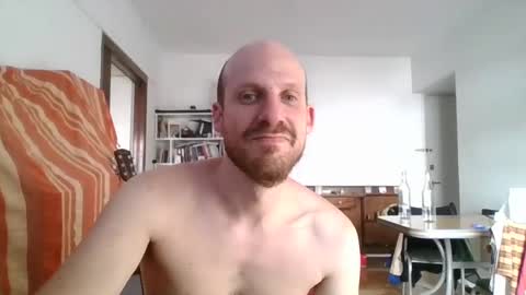 Snapshot of elmatirestrepo chatting on 12.31.24 Mati Restrepo online show from 12.31.24