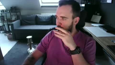 Snapshot of elmo__91 chatting on 11.06.25 Elmo online show from 11.06.25