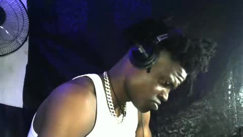 Snapshot of elniga21 chatting on 01.11.25 EL NIIGGGAA 21 EL NIGGA 21 online show from 01.11.25