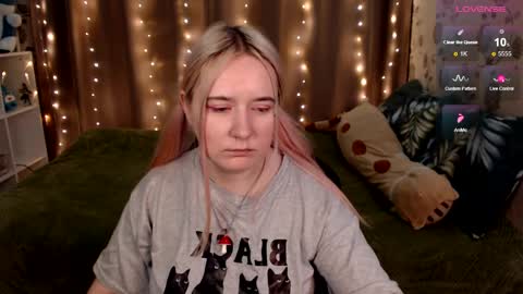 Ela give me a thumbs up if you like it  and this is important for the development of the account online show from 01.03.25