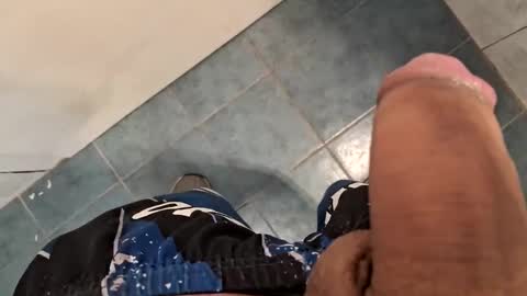 Snapshot of elporrondelmal chatting on 11.01.25 Agus online show from 11.01.25