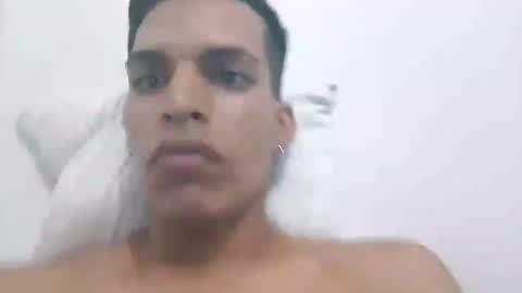 Snapshot of elreyto chatting on 11.04.25 elreyto online show from 11.04.25