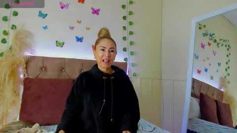 ema garcia  online show from 10.18.25