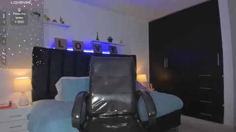 Snapshot of ema_porcaroli chatting on 02.14.25 Ema online show from 02.14.25