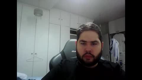 Snapshot of embarrassed_str8_3incher chatting on 09.19.25 embarrassed_str8_3incher online show from 09.19.25