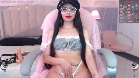 Danna online show from 10.16.25