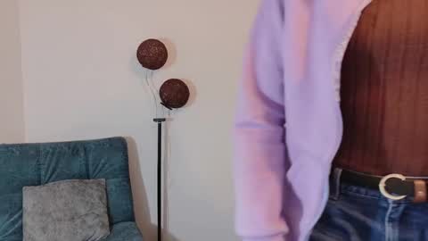 Snapshot of emerald_sparkles chatting on 10.09.25 sabrina online show from 10.09.25