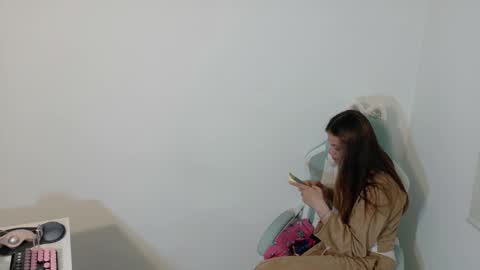 Snapshot of emerald_sparkles chatting on 11.13.25 sabrina online show from 11.13.25