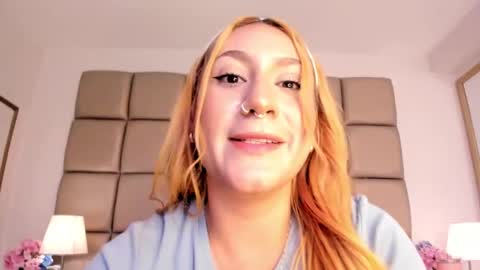 Snapshot of emiily_roberts1 chatting on 01.22.25 EMILY ROBERTS online show from 01.22.25