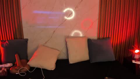   online show from 01.30.25