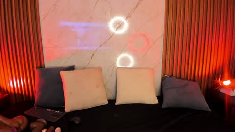   online show from 02.03.25