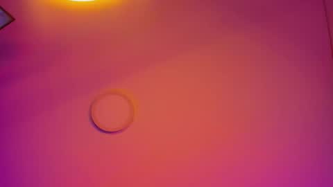   online show from 10.10.25