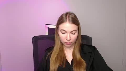 Emilia online show from 02.05.25