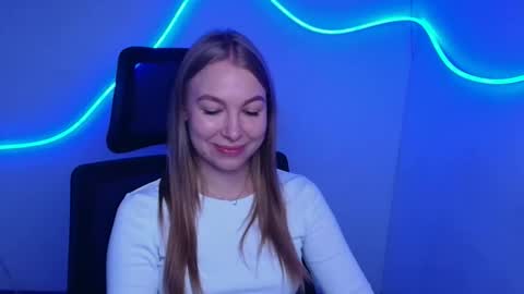 Emilia online show from 09.13.25