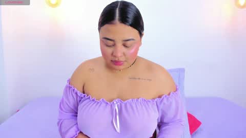 Snapshot of emily_cooper20_ chatting on 01.06.25 Emily online show from 01.06.25