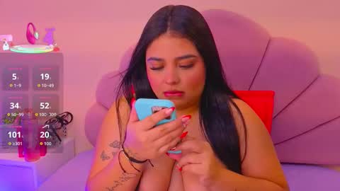 Snapshot of emily_cooper20_ chatting on 09.19.25 Emily online show from 09.19.25