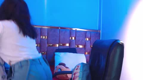 Snapshot of emily_fox_3 chatting on 09.09.25 emily fox 3 online show from 09.09.25