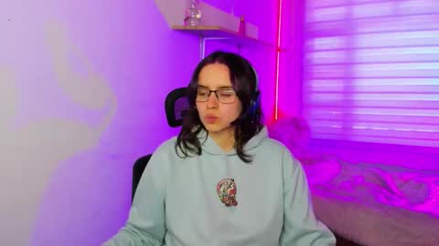 emily_lindey online show from 11.29.25