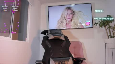 emily_palmeer online show from 11.10.25