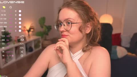 Snapshot of emilyforelsket chatting on 01.16.25 Emily online show from 01.16.25