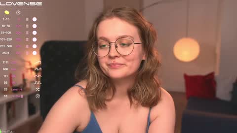 Snapshot of emilyforelsket chatting on 01.23.25 Emily online show from 01.23.25