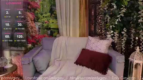 Snapshot of emilygrey_ chatting on 02.16.25 emilygrey_ online show from 02.16.25