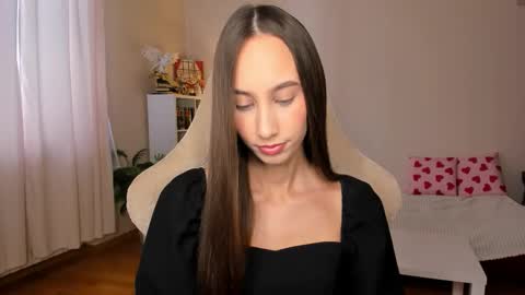 Snapshot of emilyhoston chatting on 10.02.25 Alina online show from 10.02.25