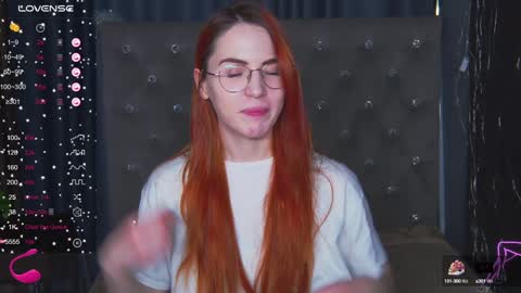 Snapshot of emilykents chatting on 02.04.25 EmilyKents online show from 02.04.25