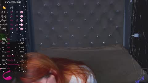 Snapshot of emilykents chatting on 02.04.25 EmilyKents online show from 02.04.25