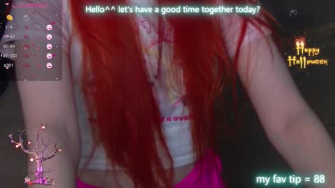 Snapshot of emilykents chatting on 10.18.25 EmilyKents online show from 10.18.25