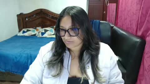 Snapshot of emilylove14 chatting on 11.02.25 Emily Cortez online show from 11.02.25