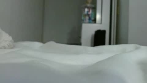 Snapshot of emilymonrro chatting on 02.10.25 emily monrro online show from 02.10.25