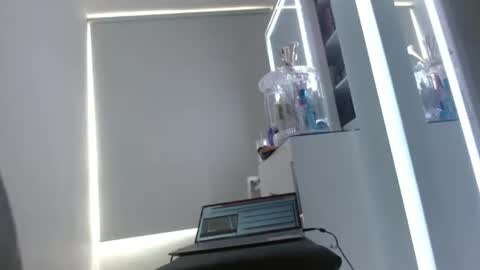 Snapshot of emilymonrro chatting on 02.23.25 emily monrro online show from 02.23.25