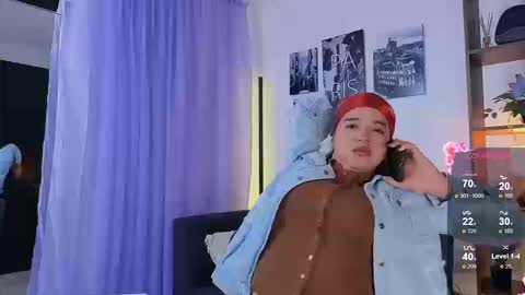 Snapshot of emilyrousex chatting on 09.20.25 emilyrousex online show from 09.20.25