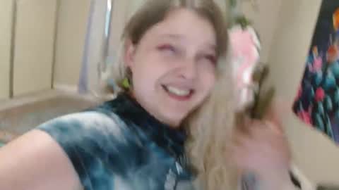 Snapshot of emilyshaze chatting on 03.09.25 emily haze online show from 03.09.25