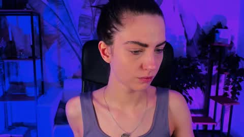 Snapshot of emilywiled chatting on 02.09.25 Emily online show from 02.09.25