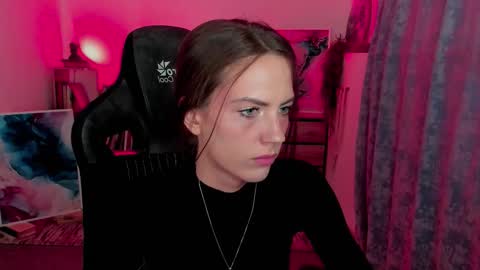 Snapshot of emilywiled chatting on 09.16.25 Emily online show from 09.16.25